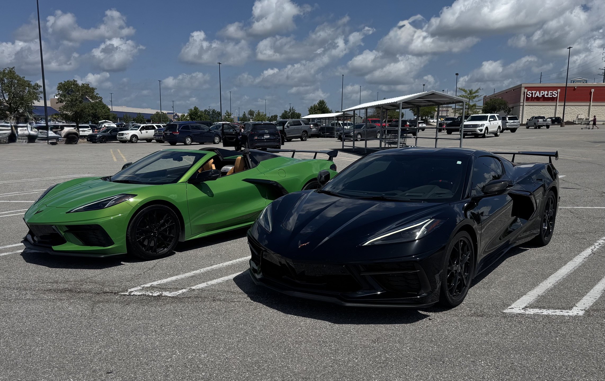 DEPRC8 Corvette C8 parked beside another C8 Corvette